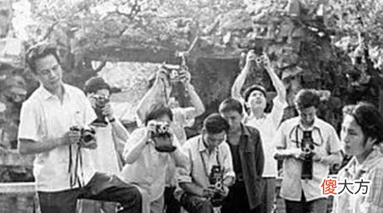 【爱历史】老照片：长沙1979年的12张照片，摄影培训班上大家兴致盎然