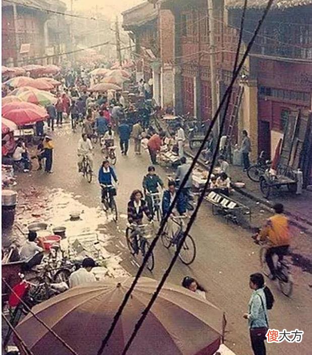 【历史故事】老照片：1990年的云南昆明，镜头下真实记录的昆明生活场景