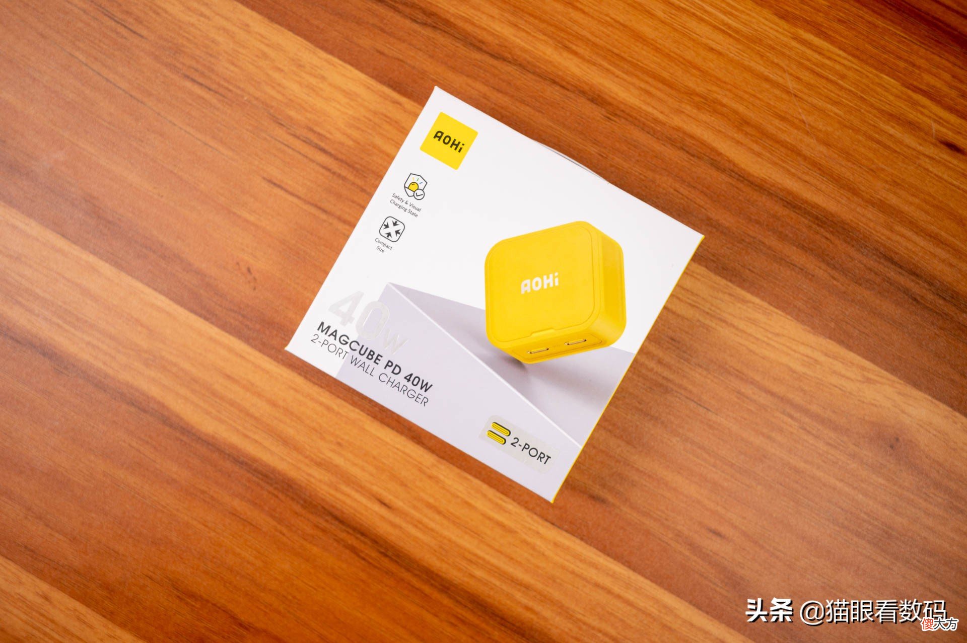 虽然端午节小长假到了，但由于工作繁忙，出门游玩也要带着笔记本随时办公