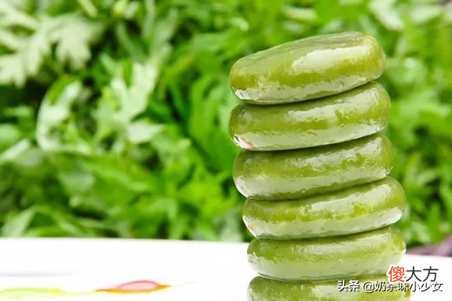 在传统文化中，清明节是由清明节气、寒食节、上巳节三者共同融合而成的重大节日