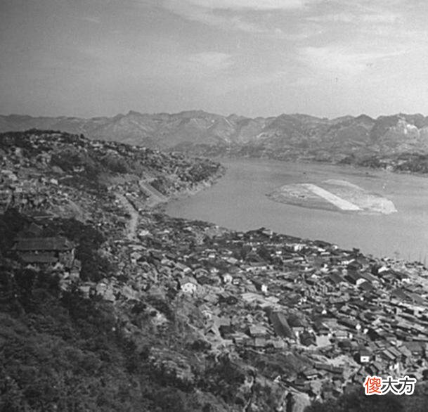 【历史故事】老照片：1945年的重庆，美国飞虎队员镜头下的山城街景
