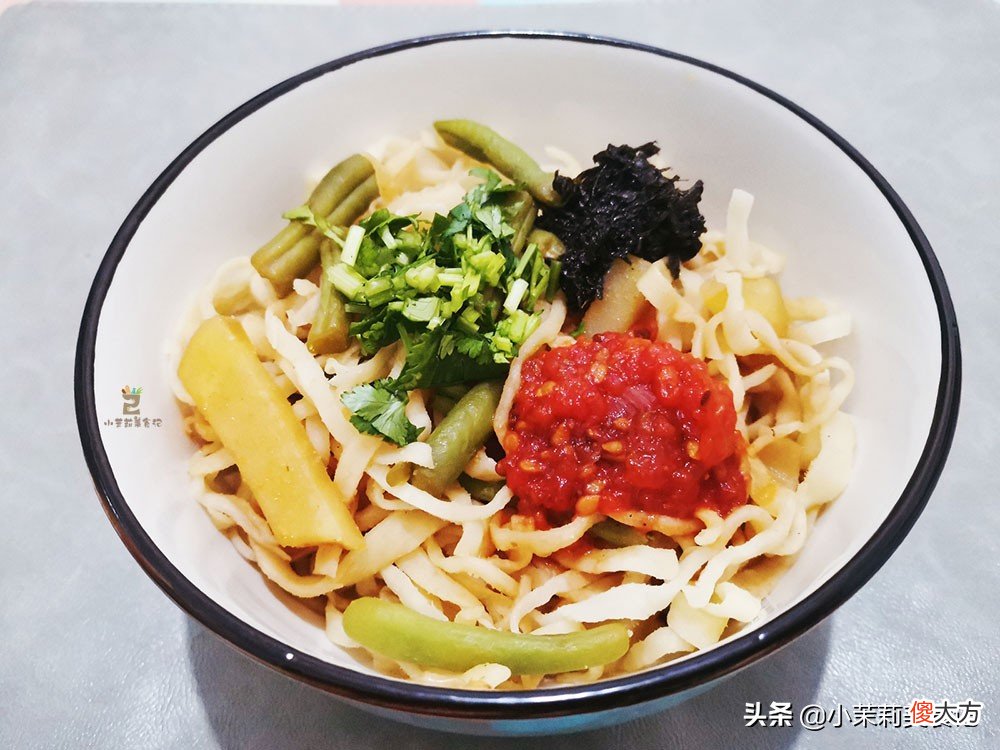 和面时放盐还是放碱 面加盐和碱的作用