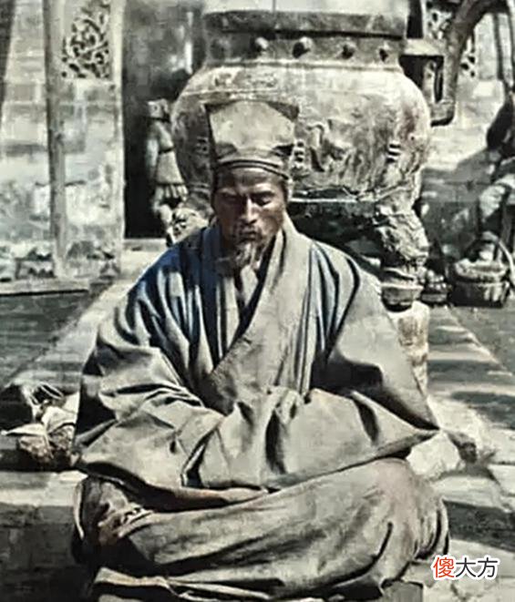 【爱历史】罕见彩照：真实的民国道士真容，乱世中有潜心修行，也有挺身救世