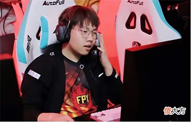 【游戏迷】前VG打野游荡拒绝当演员?网友怒赞:不愧是怼过王校长的人