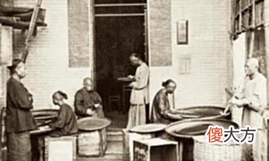 【爱历史】晚清老照片:这才是真实的大清社会,和清宫剧中差别很大