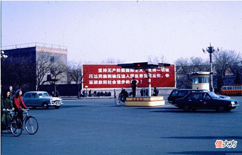 【历史故事】1981年北京老照片：图3非常尴尬、图5是泡妞必备、图8已经没有