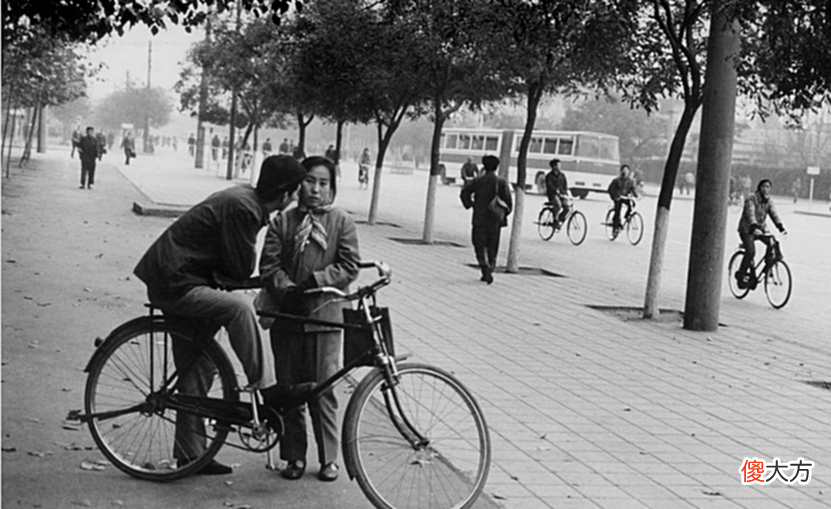 【历史故事】1981年北京老照片：图3非常尴尬、图5是泡妞必备、图8已经没有
