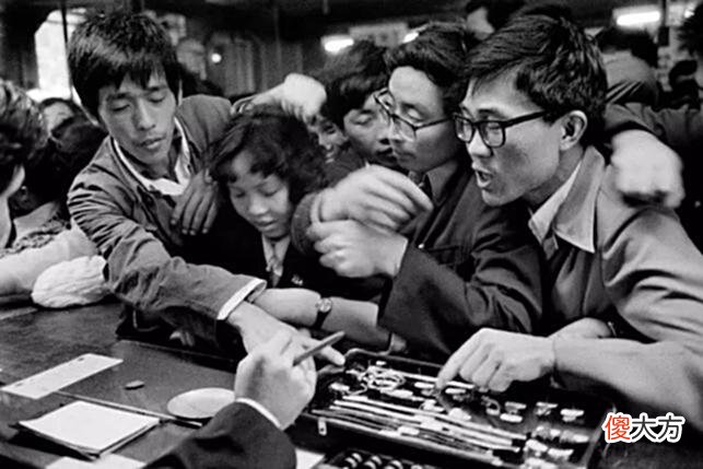 【历史故事】外国人拍摄的1982年中国老照片：想不到80年代的中国是这样子
