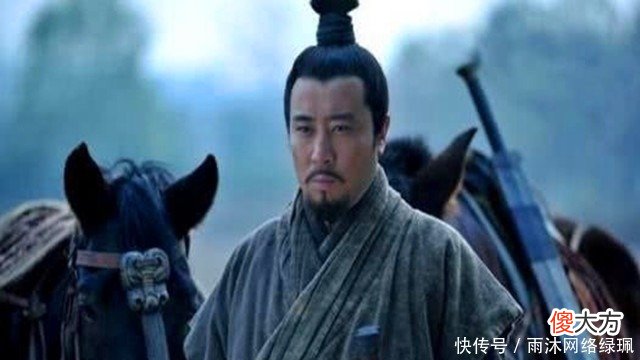 【历史故事】刘备临终之前，为何把兵权交给李严，而不是交给诸葛亮？