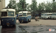 【历史故事】1984年的四川成都老照片：还没成为“网红城市”，民风淳朴