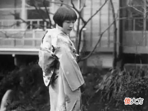 【历史故事】老照片：图一清末民初一少爷和他的幼妾，图四“金嗓子”周璇