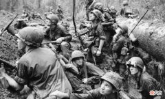 【爱历史】中越开战后，北方的百万苏军不敢轻举妄动，多亏邓公访美“奇谋”