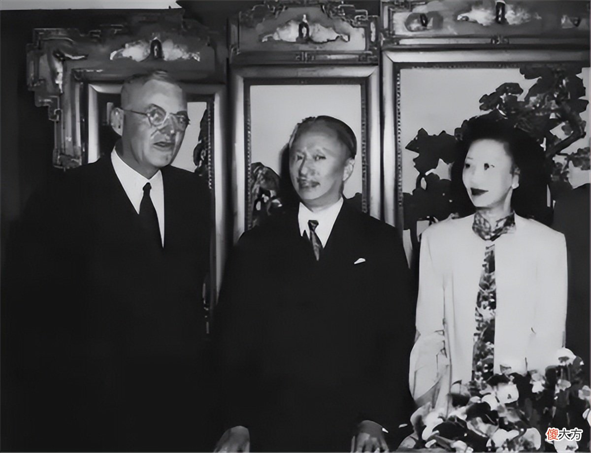 【历史故事】顾维钧爱过黄蕙兰吗？39年婚姻的算计，却被新婚夜2个细节道破了