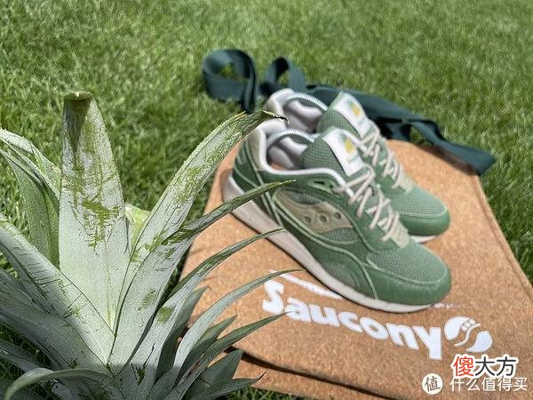 【时尚一点】Sneaker 篇一百七十三：Saucony环保鞋与Bodega联名Hoka kaha low 分享