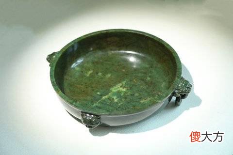 【历史故事】带你欣赏清代碧玉兽面双耳活环大水洗文房玉器