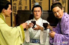 【历史故事】演义形象很可敬，历史人物很可怕