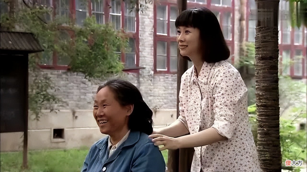 婆婆不帮忙带娃就不给养老？别说胡话，带不带娃你都要给她养老
