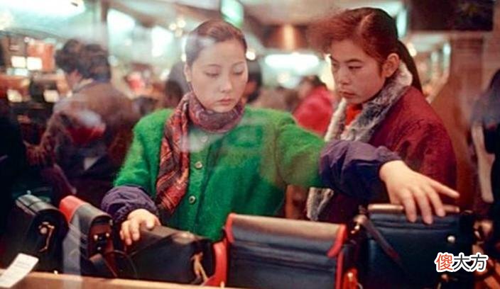 【爱历史】1993年上海罕见老照片：图5是美女最喜欢的工作，图7有钱人标配