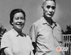 【历史故事】黄维被俘虏后，妻子苦等27年，却等来一个“滚”字，当即跳河自尽