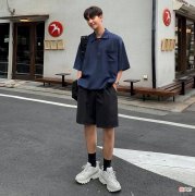 【就爱时尚】一穿衬衫就很“老土”？那是你没搭对，试试和短裤组合，时髦多变