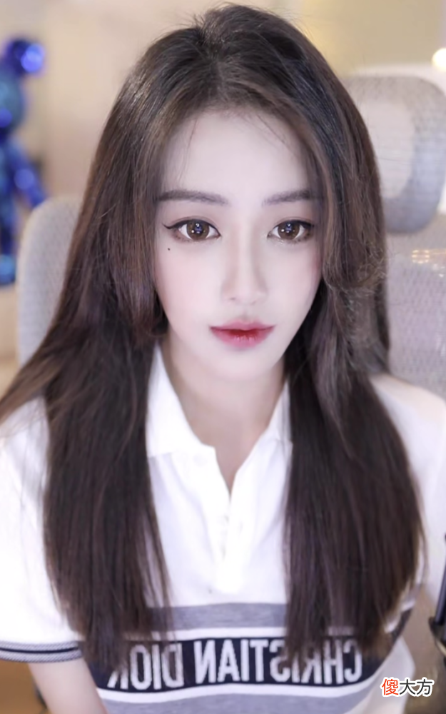 【游戏世界】China公会“老板娘”回归，徐梦尧坐镇征战年度，与粉丝共进退