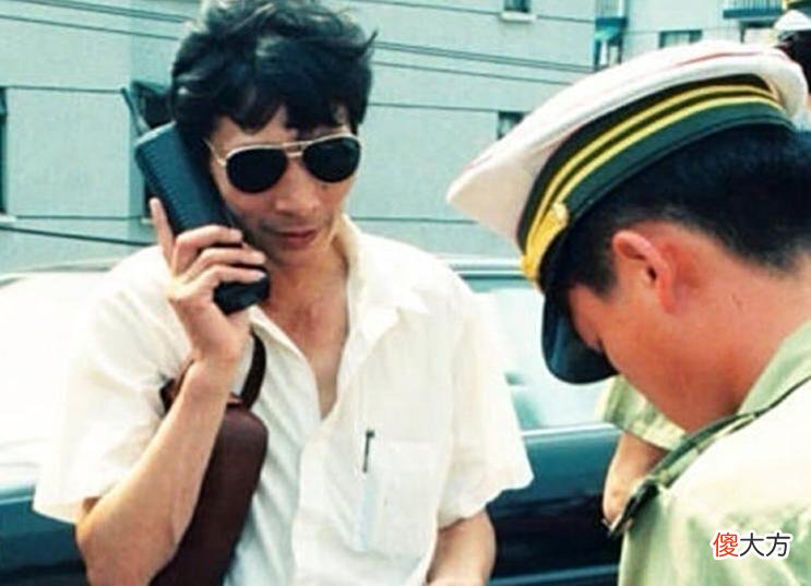 【历史故事】回望30年前的中国老照片：迪斯科十分时髦，黑白电视机还是奢侈品