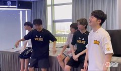 【游戏世界】狼队公开首发七人组,网友大胆提出一猜测,今屿与小胖同时上场