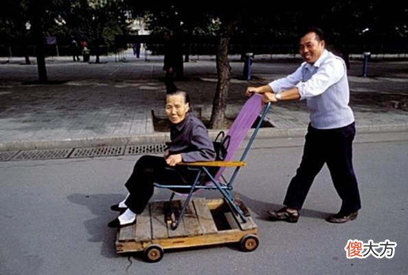 【历史故事】80年代中国人的生活百态老照片：宁静纯朴的日子，让人怀念！