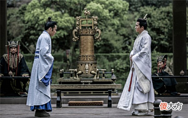 【爱历史】曹操杀了杨修后，问其父杨彪怎么瘦了，杨彪回怼一句话却成为名句