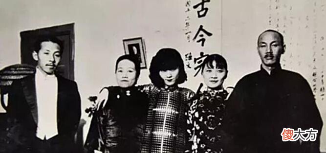 【历史故事】于凤至和赵一荻临终前,都交待为张学良留墓穴,张学良最后选择谁