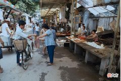 【爱历史】1985年广州老照片：图2广州人现在都是有钱人、图4当时夏天的最爱