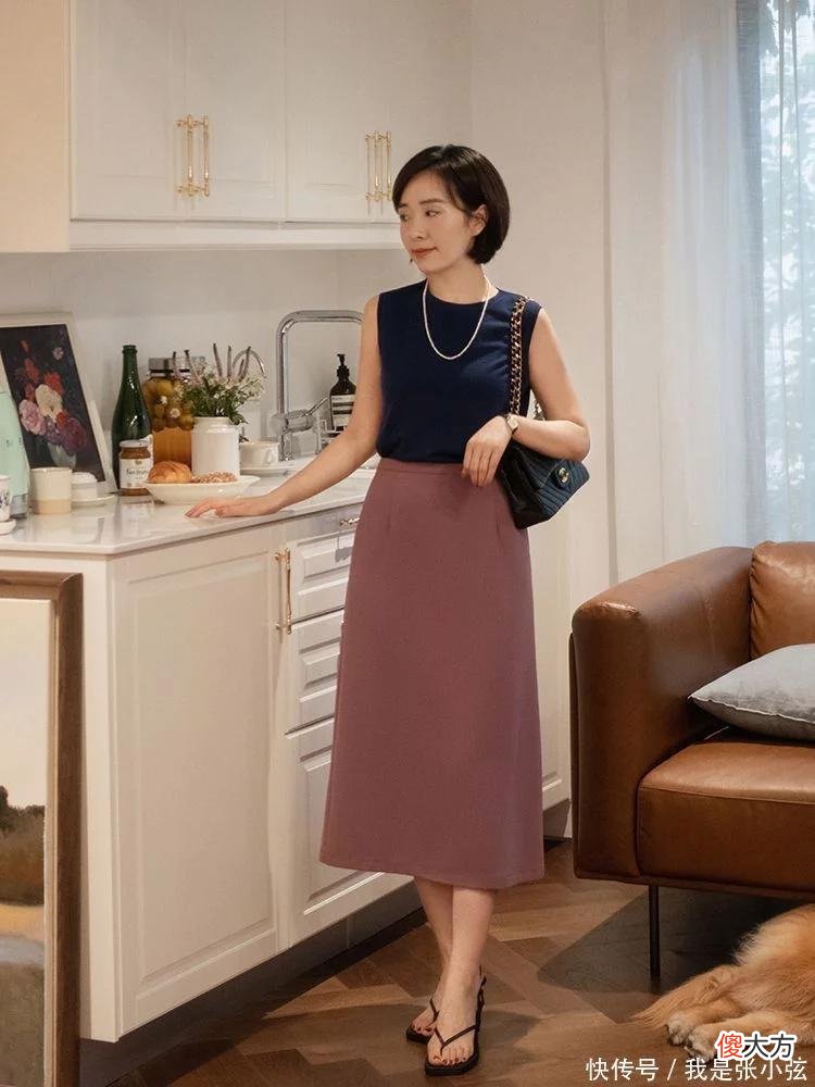 【就爱时尚】看到这位40岁博主才发现:中年女人穿“粉色”,原来可以这么高级