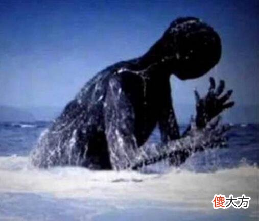 它们来自地底还是外星？南极突现不明生物，白色，人形，高达30米