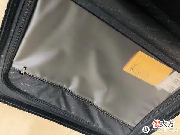 【时尚一点】时尚与科技的碰撞，地平线8号城市脉搏系列行李箱