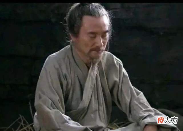 【历史故事】诸葛亮之死李严哭得伤心，是真心感念诸葛亮，还是为自己的前途