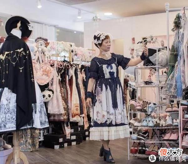 【时尚一点】80岁也可以穿Lolita！什么样的年龄穿什么样的衣服真的对吗？