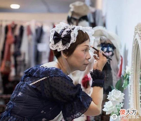 【时尚一点】80岁也可以穿Lolita！什么样的年龄穿什么样的衣服真的对吗？