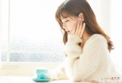 【就爱时尚】精致女人是“养”出来的，坚持做好这5件事，让你变得漂亮有气质