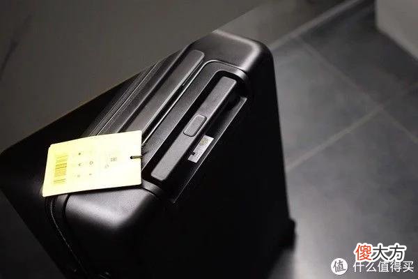 【时尚一点】说走就走 地平线8号 城市脉搏系列 商务休闲行李箱