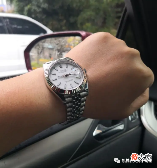 【就爱时尚】机械表大师:抛开手表的品牌和售价,市场占有率最高的6个款式?
