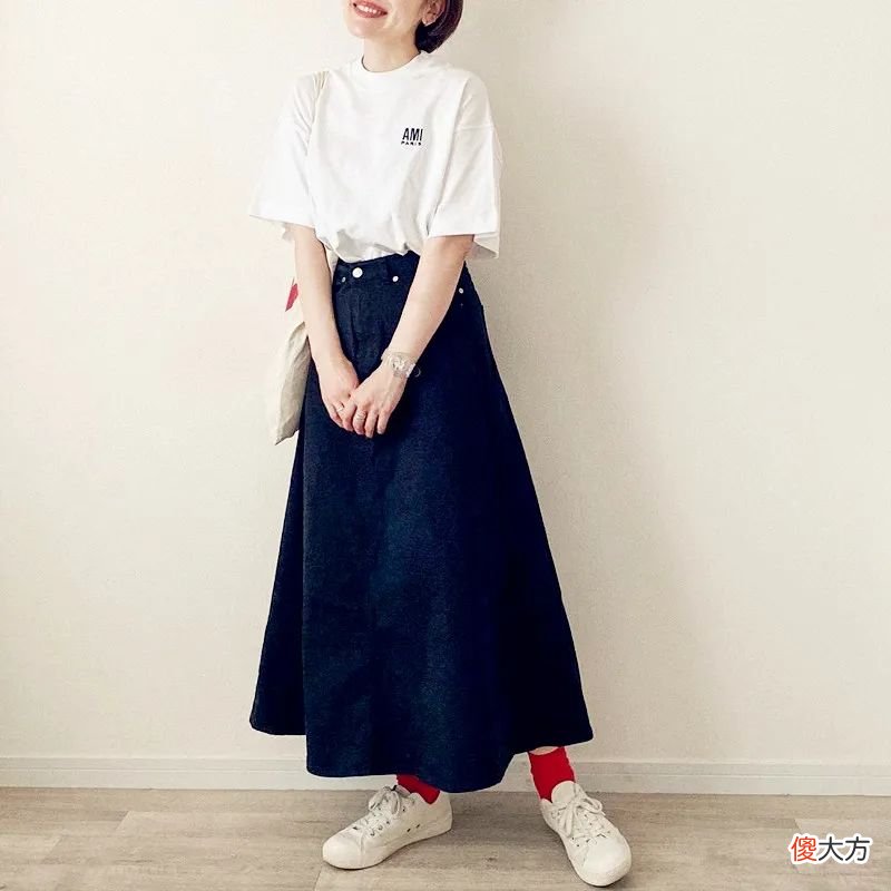 【时尚一点】1.58穿出1.7的气场，日系小个子博主的穿搭圣经，简到极致就大美