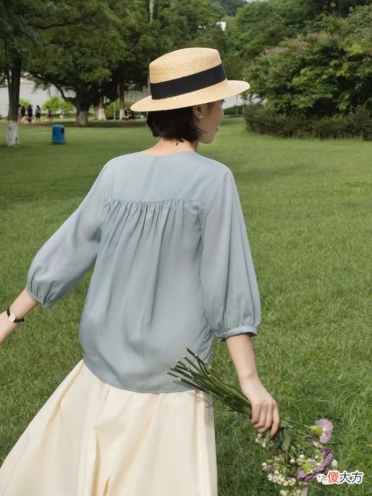 【时尚一点】30岁的女人，夏季还是穿“衬衫”更漂亮，学会的这几套搭配就够