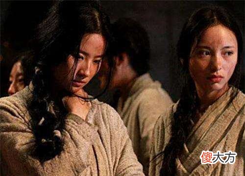 【历史故事】古代押运的女囚犯，来回足足数千里路，为何衙役们还争着要去