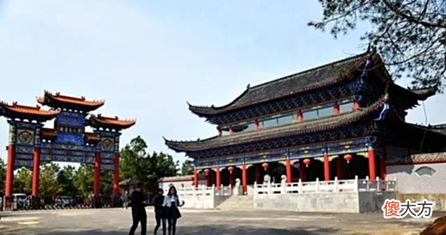 【爱历史】明世宗朱厚熜当皇帝时，怎么对待家乡的？揭秘真实历史情况
