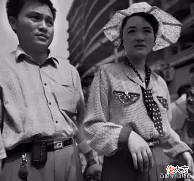 【爱历史】80年代的中国珍贵老照片：图一是考驾照，最后的女生太吸引人了
