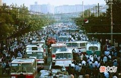 【历史故事】80年代老照片：瞬间看哭了，一代人的回忆啊！