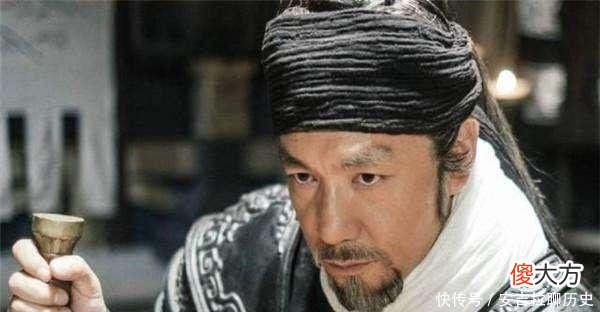 【爱历史】同样是40万战俘 白起全部坑杀遗臭万年 他单枪匹马收服誓死效忠
