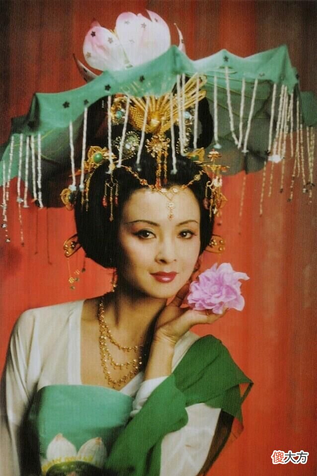 【时尚一点】以前的宫廷剧真的很好看!现在有的宫廷剧拍得像皇帝要破产一样