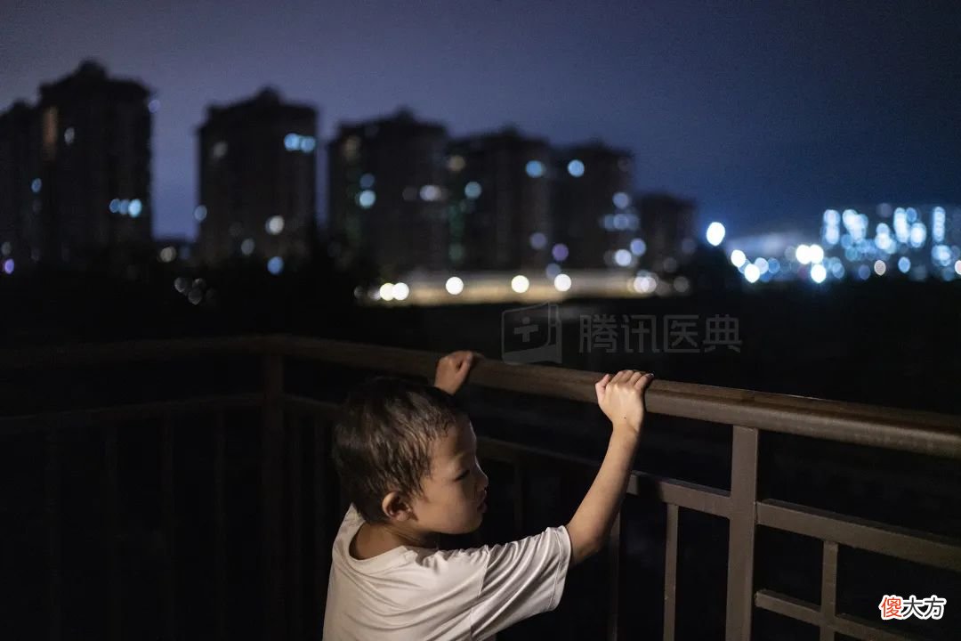 7岁女儿患上“儿童癌症之王”，妈妈用“快乐疗法”陪她闯关