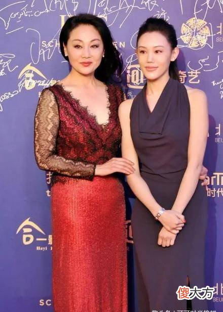 【就爱时尚】40岁的女人，身材不够时尚气质就会影响女人味的穿搭